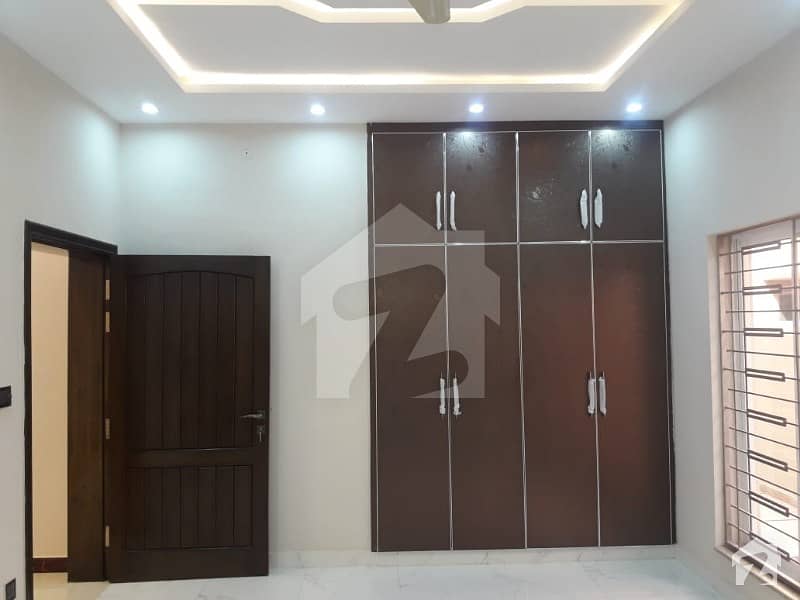 Leads Offer 12 Marla Brand New Bungalow In Paragon City