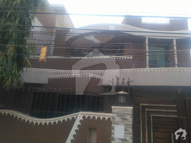 علی ویو گارڈن لاہور میں 4 کمروں کا 9 مرلہ مکان 1. 85 کروڑ میں برائے فروخت۔