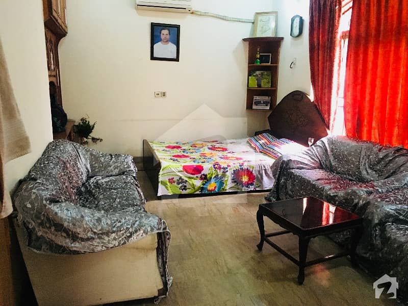 ہجویری ہاؤسنگ سکیم لاہور میں 3 کمروں کا 10 مرلہ مکان 1. 4 کروڑ میں برائے فروخت۔