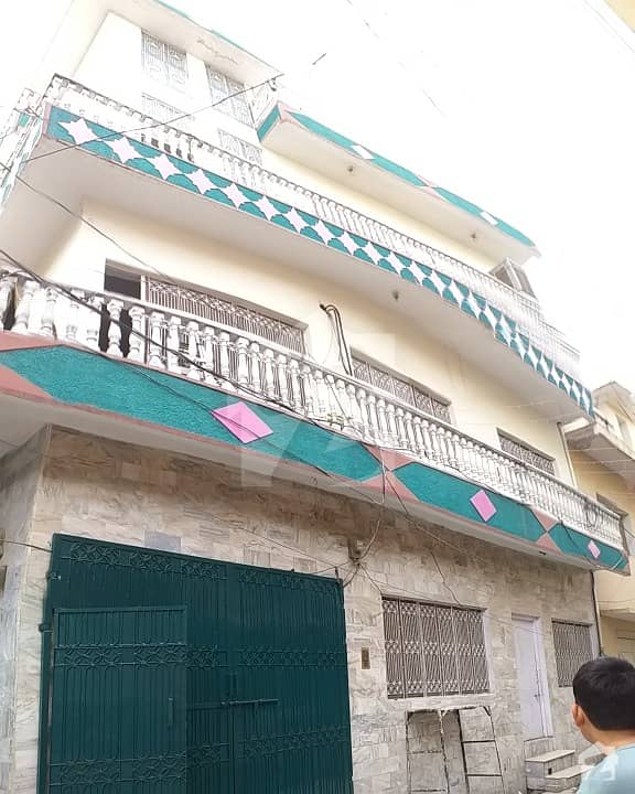 Triple Storey House For Sale At Very Reasonable Price, Price Is Flexible Triple Storey House For Sale At Very Reasonable Price, Price Is Flexible