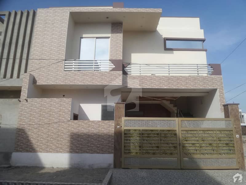 House Is Available In TNT Colony Satiana Road