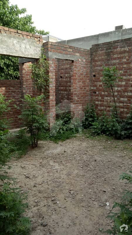 اَپر مال لاہور میں 2 کمروں کا 8 مرلہ مکان 1. 5 کروڑ میں برائے فروخت۔