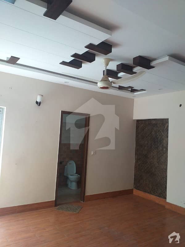 650 Marla House For rent in iqbal park near DHA lahore Original pictures