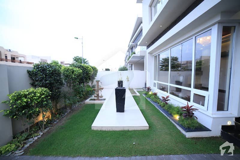 DHA Lahore One Kanal Brand New House with 6 Bedrooms Near to Park DHA Lahore One Kanal Brand New House with 6 Bedrooms Near to Park