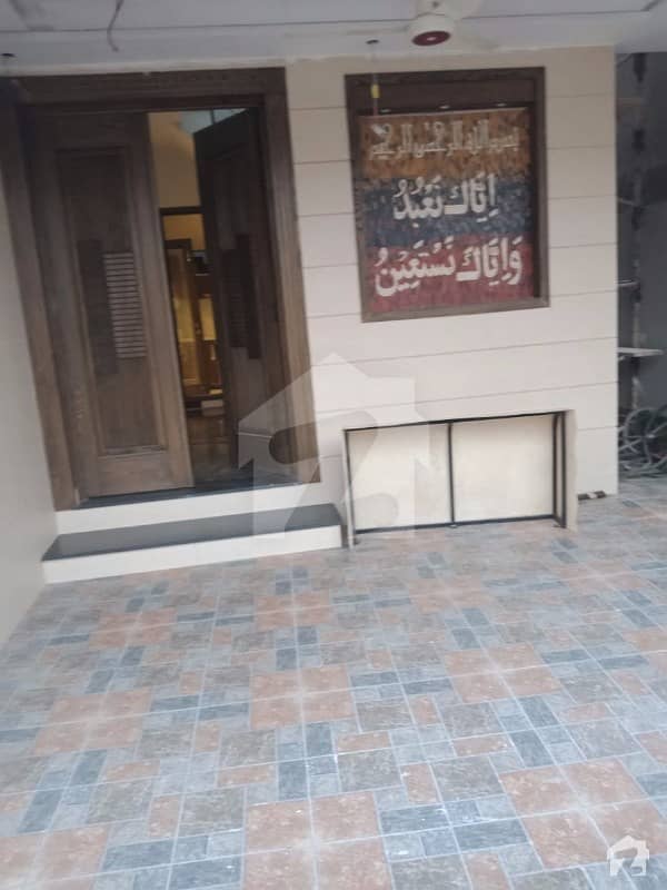 10 MARLA LOWER PORTION AVAILABLE FOR RENT MODEL TOWN LAHORE