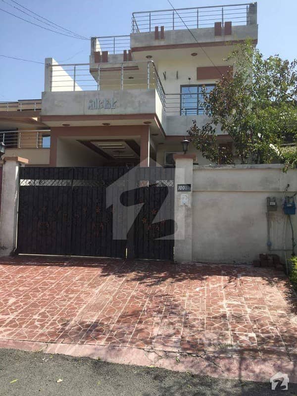 10 Marla Double Story House For Sale In Qamar Garden Canal Road Faisalabad