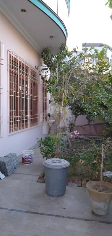 400 Square Yards Bungalow Is Available For Sale 400 Square Yards Bungalow Is Available For Sale