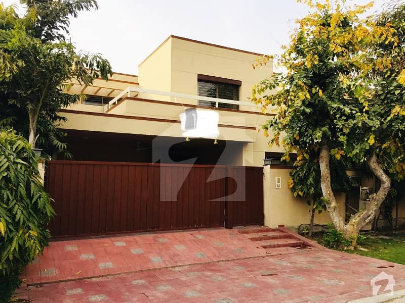 1 Kanal Beautiful Out Class Modern Luxury Bungalow For Rent In Dha Phase 4