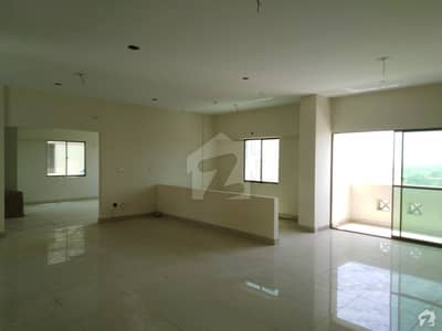 Penthouse 3 Bed Drawing Dining Lounge With Roof And Wide Terrace Penthouse 3 Bed Drawing Dining Lounge With Roof And Wide Terrace