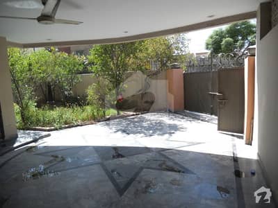 14 Marla Brand New House For Sale In Lalazaar Clony