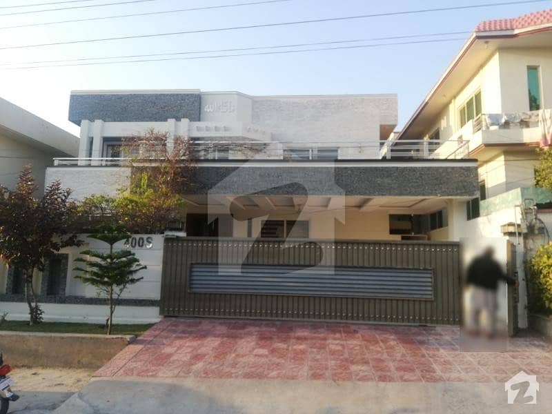 1 Kanal Triple Storey House For Sale In National Police Fondation