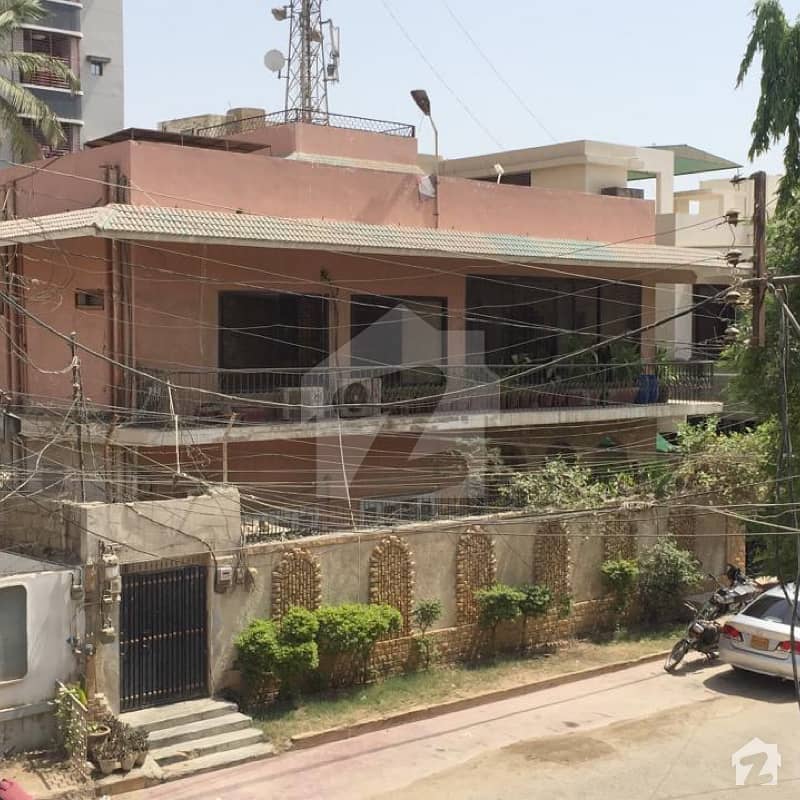فیڈرل بی ایریا ۔ بلاک 6 فیڈرل بی ایریا کراچی میں 10 کمروں کا 1. 2 کنال مکان 7 کروڑ میں برائے فروخت۔