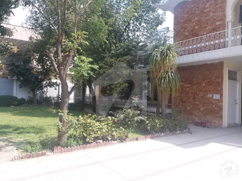 3 Kanal 10 Marla Commercial Use House For Rent In Shadman Gulberg And  Muslim Town Lahore 4 Bedrooms  7 Room 5 Big Holls Huge Parking Unit Available For Ngo Office  Multination Company School  Collage  Deal In Main Boulevard Ferozpur Road Jail Road Mall R