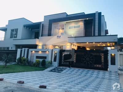 Brand New Luxuries Designed Bungalow On Walking Distance To Park Brand New Luxuries Designed Bungalow On Walking Distance To Park