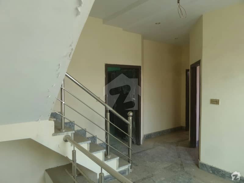 فیصل آباد روڈ اوکاڑہ میں 3 کمروں کا 5 مرلہ مکان 55 لاکھ میں برائے فروخت۔
