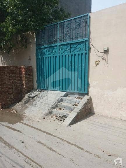 کماہاں روڈ لاہور میں 2 کمروں کا 6 مرلہ مکان 62 لاکھ میں برائے فروخت۔