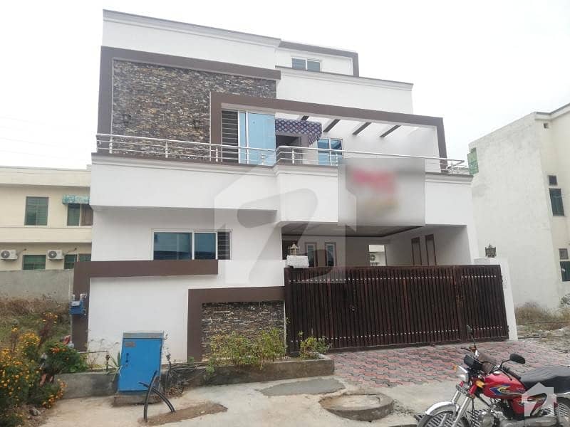 CBR 30x60 Brand New Double Storey House For Sale