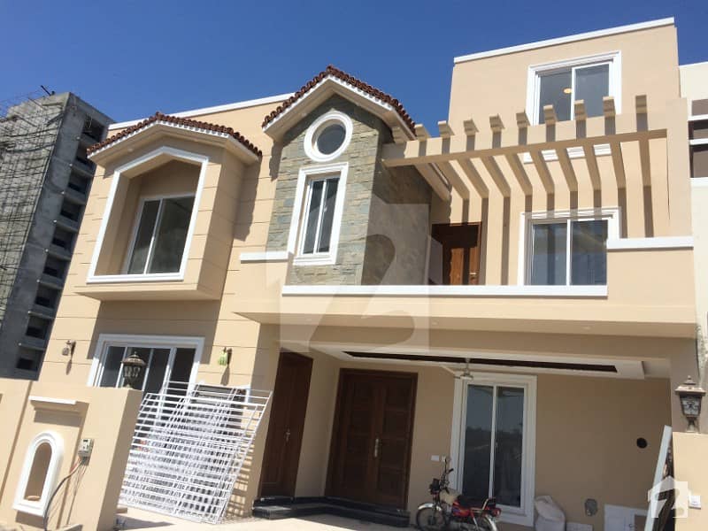 40x70 House Is Available For Sale