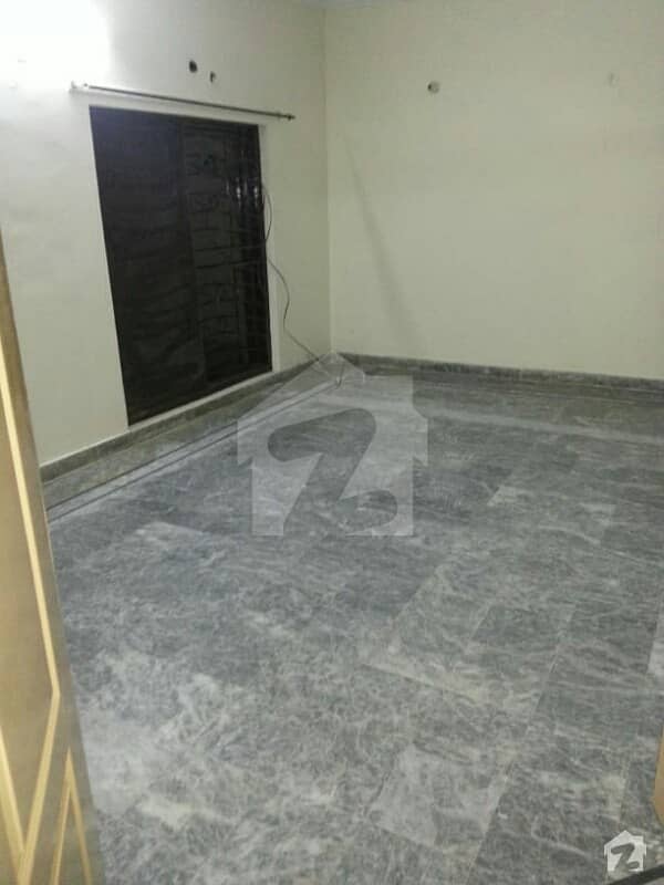 Mustafa Town - 10 Marla Single Storey House Is Available For Rent