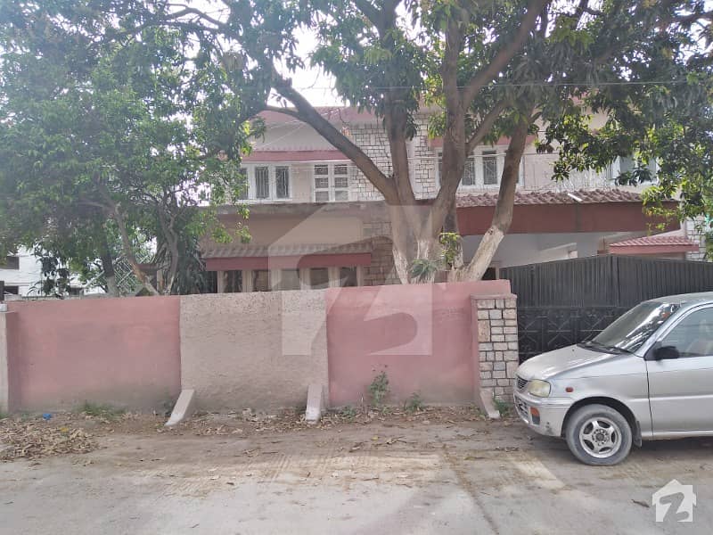 1 Kanal 4 Bed House Available For Rent In Lalazar Tulsa Road