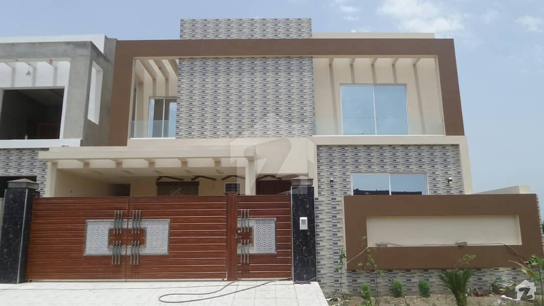 10 Marla House For Sale In Model City 2 Faisalabad