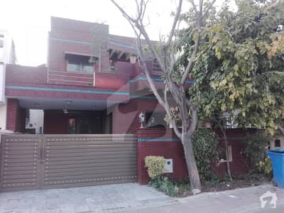 بحریہ ٹاؤن فیز 4 بحریہ ٹاؤن راولپنڈی راولپنڈی میں 4 کمروں کا 10 مرلہ مکان 1.9 کروڑ میں برائے فروخت۔ بحریہ ٹاؤن فیز 4 بحریہ ٹاؤن راولپنڈی راولپنڈی میں 4 کمروں کا 10 مرلہ مکان 1.9 کروڑ میں برائے فروخت۔