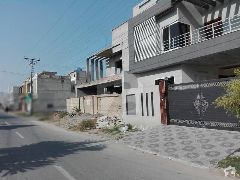 House Is Available For Sale Eden Valley, Faisalabad ID15630062