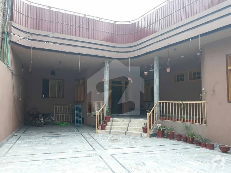 کینال روڈ پشاور میں 6 کمروں کا 13 مرلہ مکان 1.6 کروڑ میں برائے فروخت۔