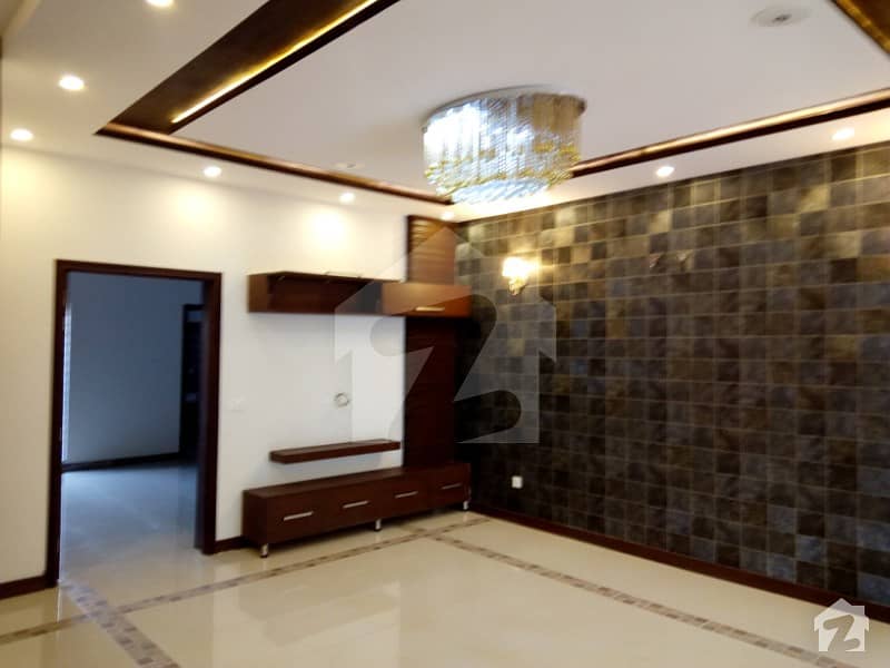 10 Marla Brand New House Is Available For Sale In Wapda Town