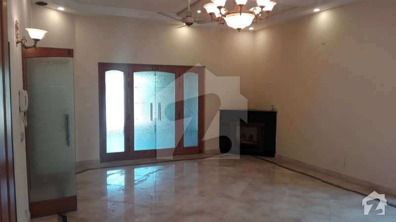 EE Block 10 Marla House For Rent In DHA Lahore