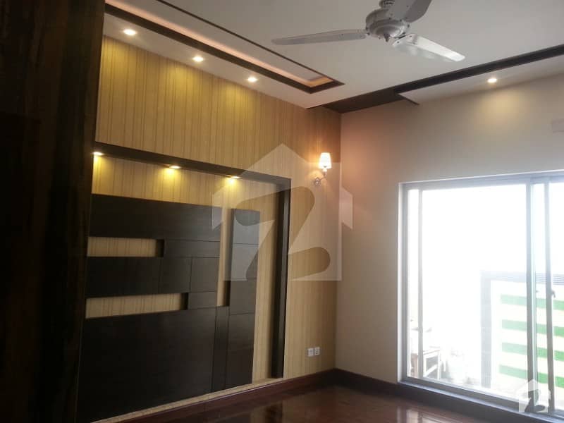10 Marla Out Class Lavish Upper Potion for Rent IN DHA Lahore