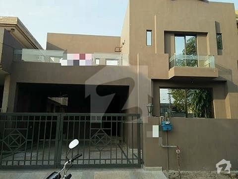 Dha 10 Marla Used Beautiful Bungalow For Sale