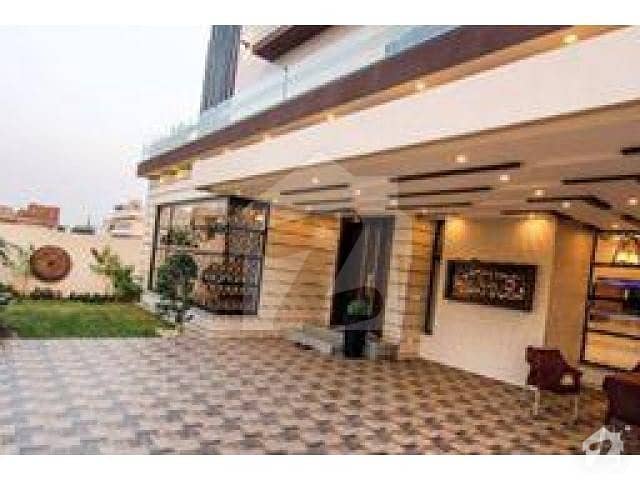 2 KANAL FULL HOUSE FOR RENT IN E BLOCK VALENCIA TOWN LAHORE