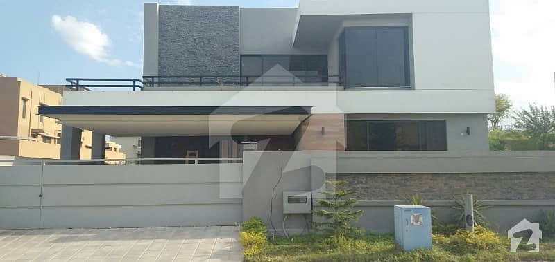 1 Kanal Brand New Beautiful Bungalow For Sale