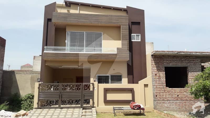 5 Marla Beautiful House In Formanites Housing Scheme For Sale