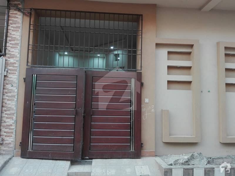 خیابانِ کالونی فیصل آباد میں 3 کمروں کا 2 مرلہ مکان 46 لاکھ میں برائے فروخت۔