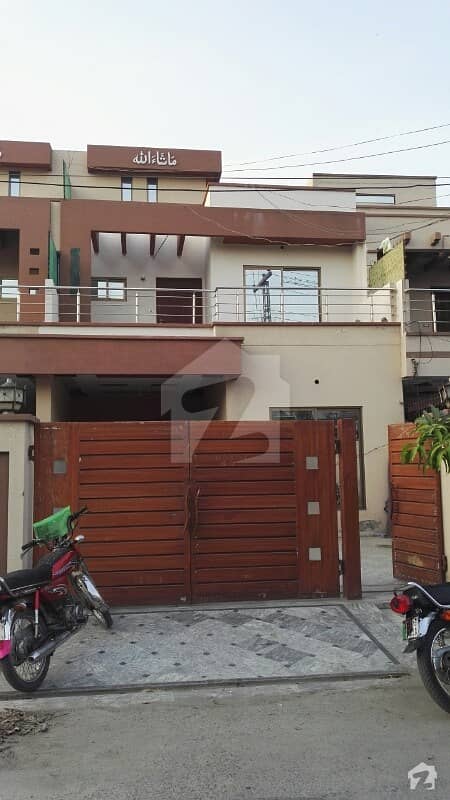 10 Marla 2 Bedrooms Upper Portion For Rent In Guldasht Town B Block Lahore.