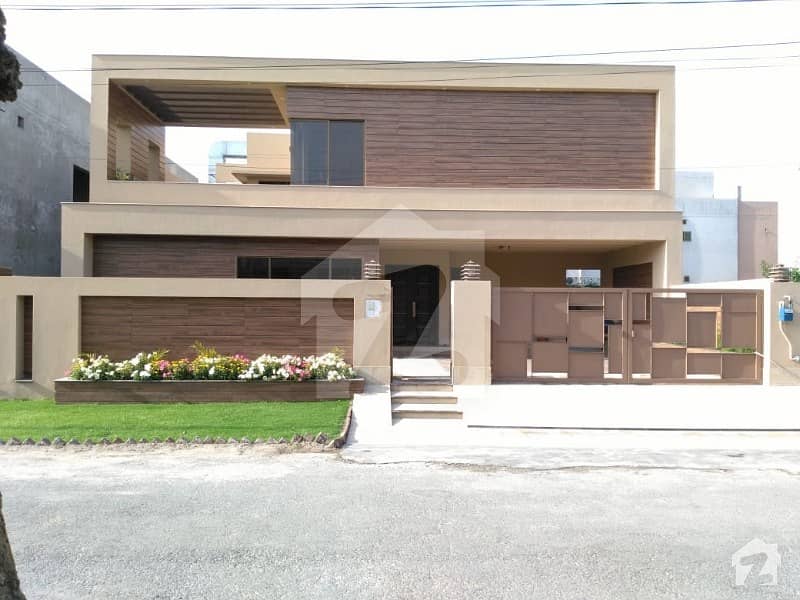 1 Kanal Brand New Designer Bungalow Is Available For Sale