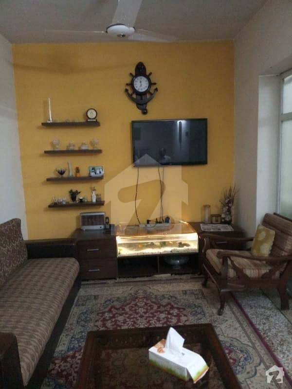 پشاور روڈ راولپنڈی میں 4 کمروں کا 6 مرلہ مکان 1 کروڑ میں برائے فروخت۔