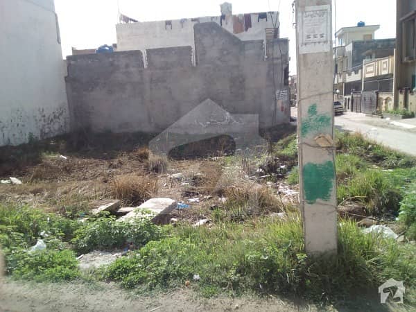 Residential Corner Plot 7 Marla For Sale On 50 Feet Road Ghauri Town Phase 4 A Islamabad