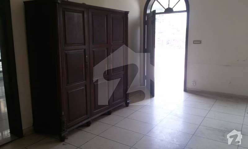 beautiful house upper portion for rent in dha phase 3 w block