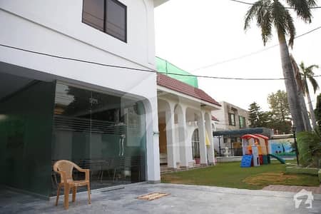 25 Kanal house availble for school