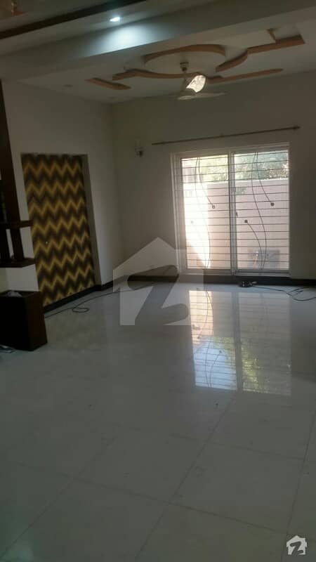 5 marla Independent House For rent in Bahria Town Lahore