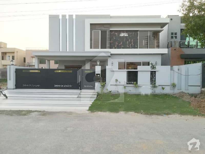 1Kanal Brand New Lavish Facing Park Bungalow On 60 Ft Road Is Up For Sale