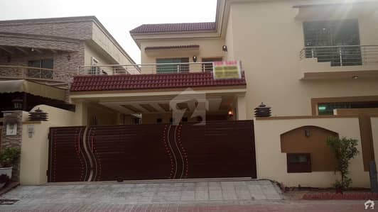 1 Kanal Double Unit House On Main Boulevard 1 Kanal Double Unit House On Main Boulevard