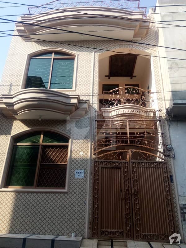 شیرشاہ کالونی - راؤنڈ روڈ لاہور میں 2 کمروں کا 3 مرلہ مکان 55 لاکھ میں برائے فروخت۔