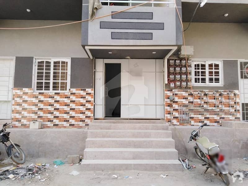 Apartment Available For Sale. Akhtar Colony, Jamshed Town, Karachi
