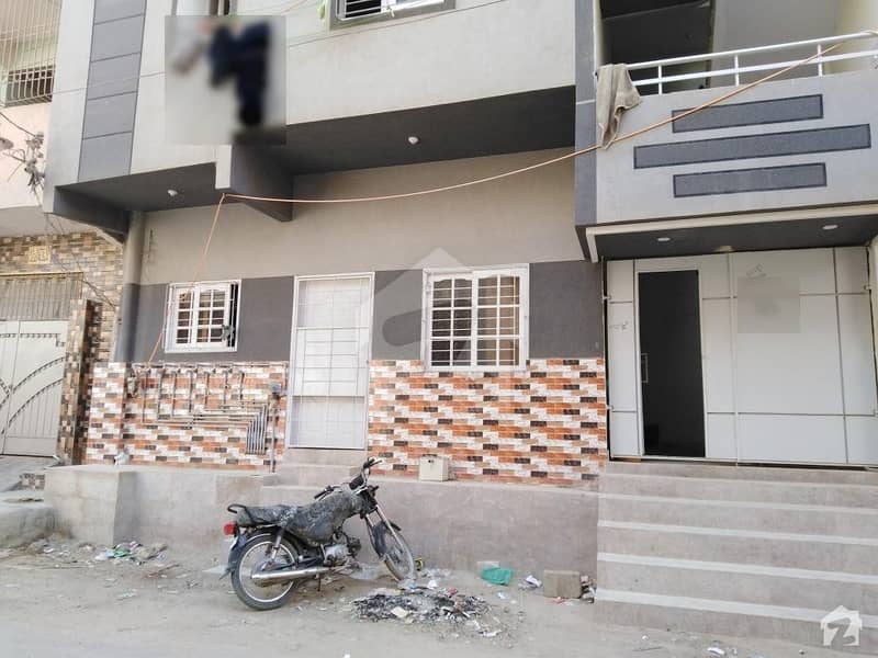 Apartment Available For Sale. Akhtar Colony, Jamshed Town, Karachi