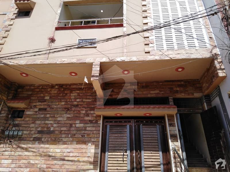 اختر کالونی جمشید ٹاؤن کراچی میں 7 کمروں کا 4 مرلہ مکان 1.5 کروڑ میں برائے فروخت۔