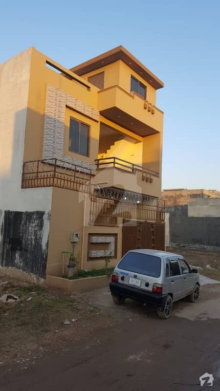 5 Marla Double Storey House For Sale In Phase 4 C2 Ghauri Town